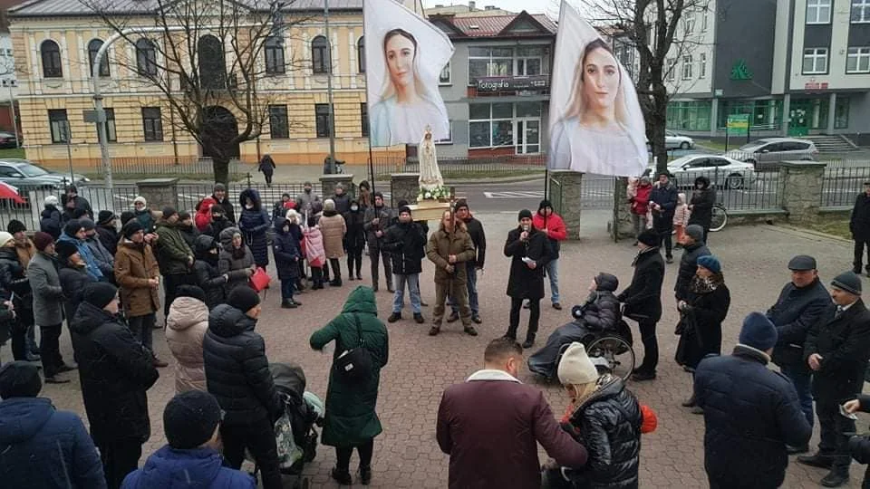 "Wojownicy Maryi" chcą zawierzenia Łukowa Jej Niepokalanemu Sercu. Wiemy co na to radni! - Zdjęcie główne