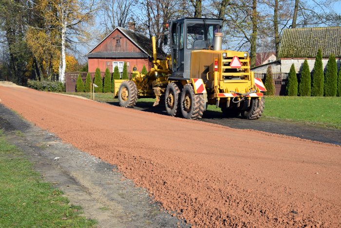 GMINA STANIN Trwa budowa drogi  w Tuchowiczu - Zdjęcie główne