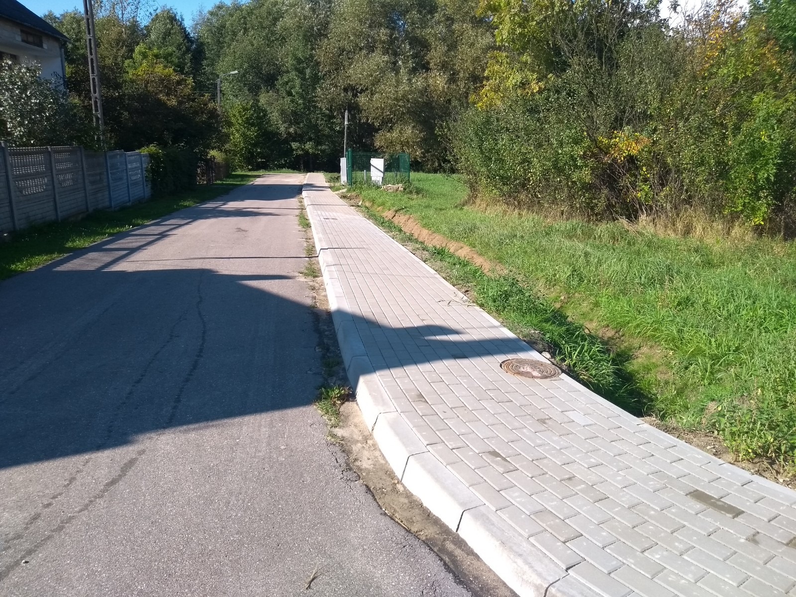 Koniec  budowy chodników w Jamielnem, Mizarach i Zabielu - Zdjęcie główne