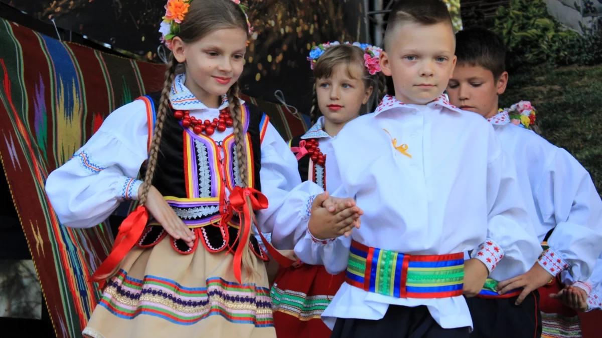 Wesele ludowe w Gręzówce. Jak bawili się goście? (WIDEO) - Zdjęcie główne