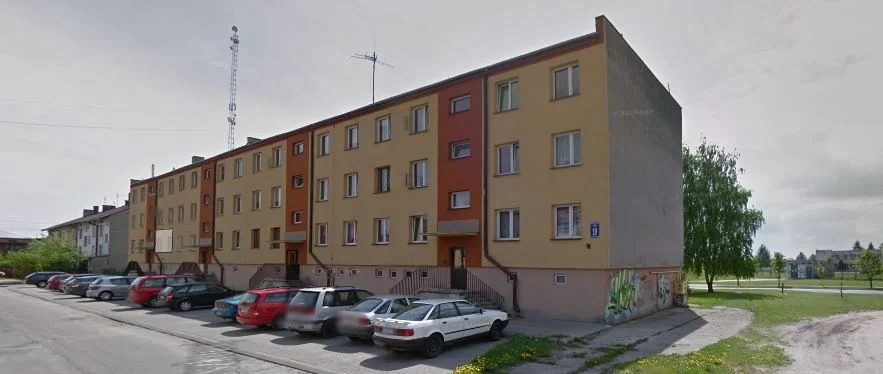 Przechodzący mężczyzna dźgnął nożem 70-latkę. Dziś przed godz. 12:00 na ulicy Orzeszkowej w Łukowie.  - Zdjęcie główne