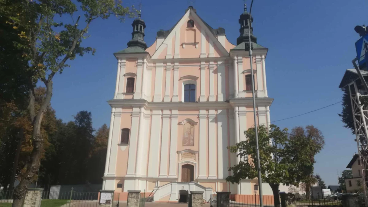 Msza św. za zmarłych nauczycieli. Przyjadą biskupi. - Zdjęcie główne