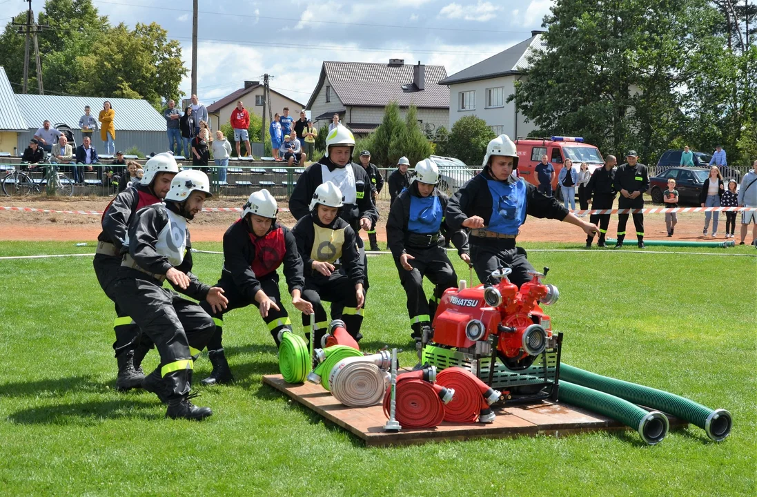 Strażacy z Krzywdy zwyciężyli w zawodach gminnych - Zdjęcie główne