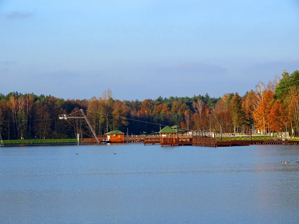 O ścieżce rowerowej nad zalewem Zimna Woda na sesji powiatu łukowskiego - Zdjęcie główne