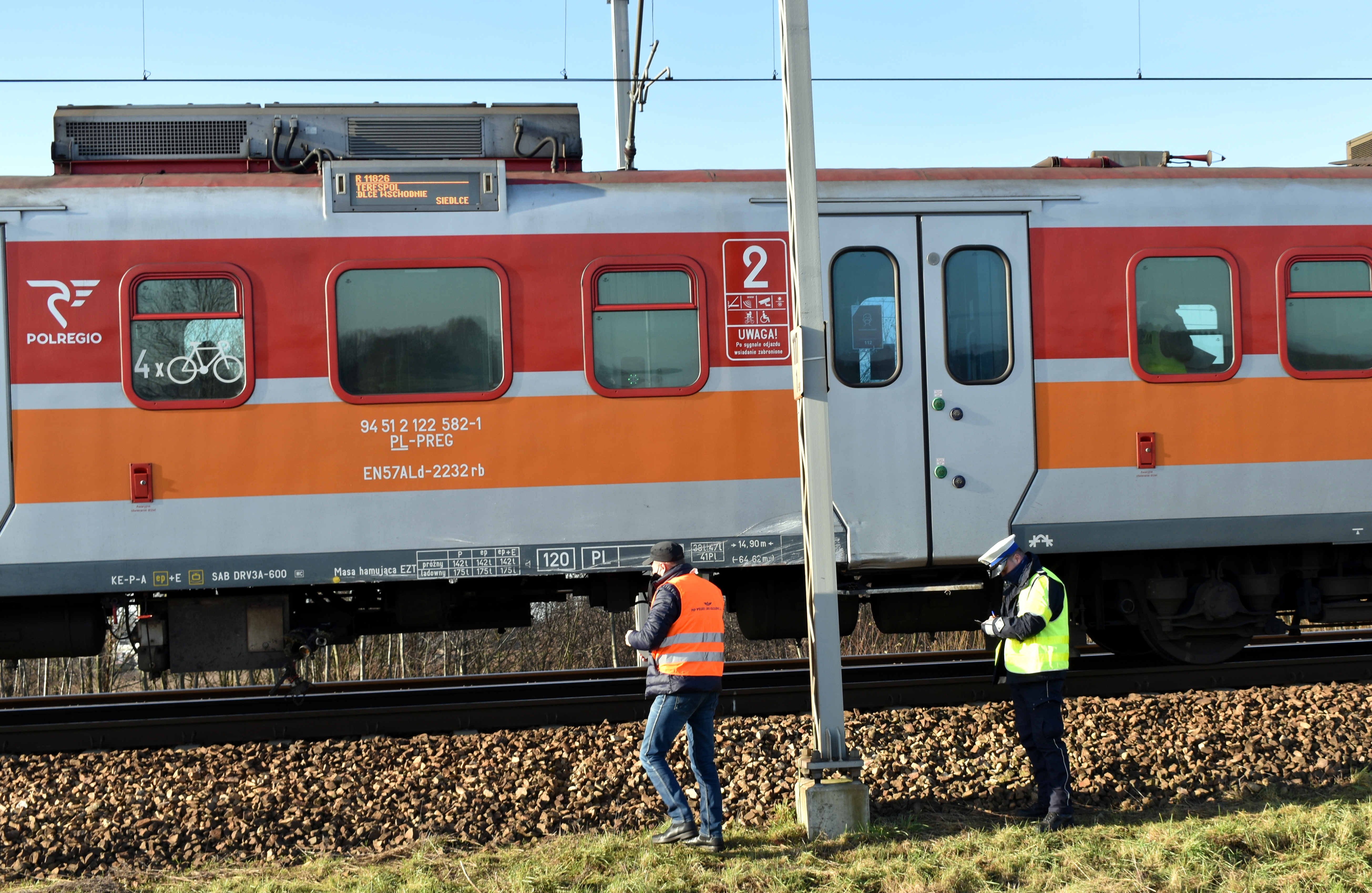 Wypadek na przejeździe kolejowym w Gołaszynie koło Łukowa