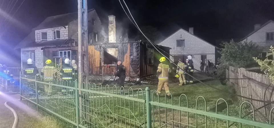 Rodzina pana Edmunda z Feliksina zbiera środki na odbudowę domu po pożarze - Zdjęcie główne