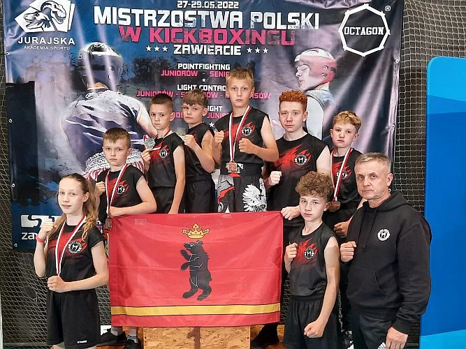 Ekipa KSW Łuków z dziewięcioma medalami - Zdjęcie główne