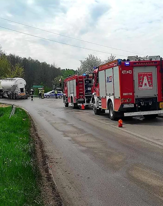 Kolizja dwóch ciężarówek w Konorzatce - Zdjęcie główne