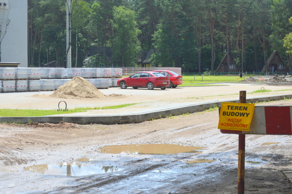 Budowane są parkingi