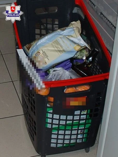Radzyń Podlaski: W markecie ukradli alkohol, elektronarzędzia i produkty spożywcze - Zdjęcie główne