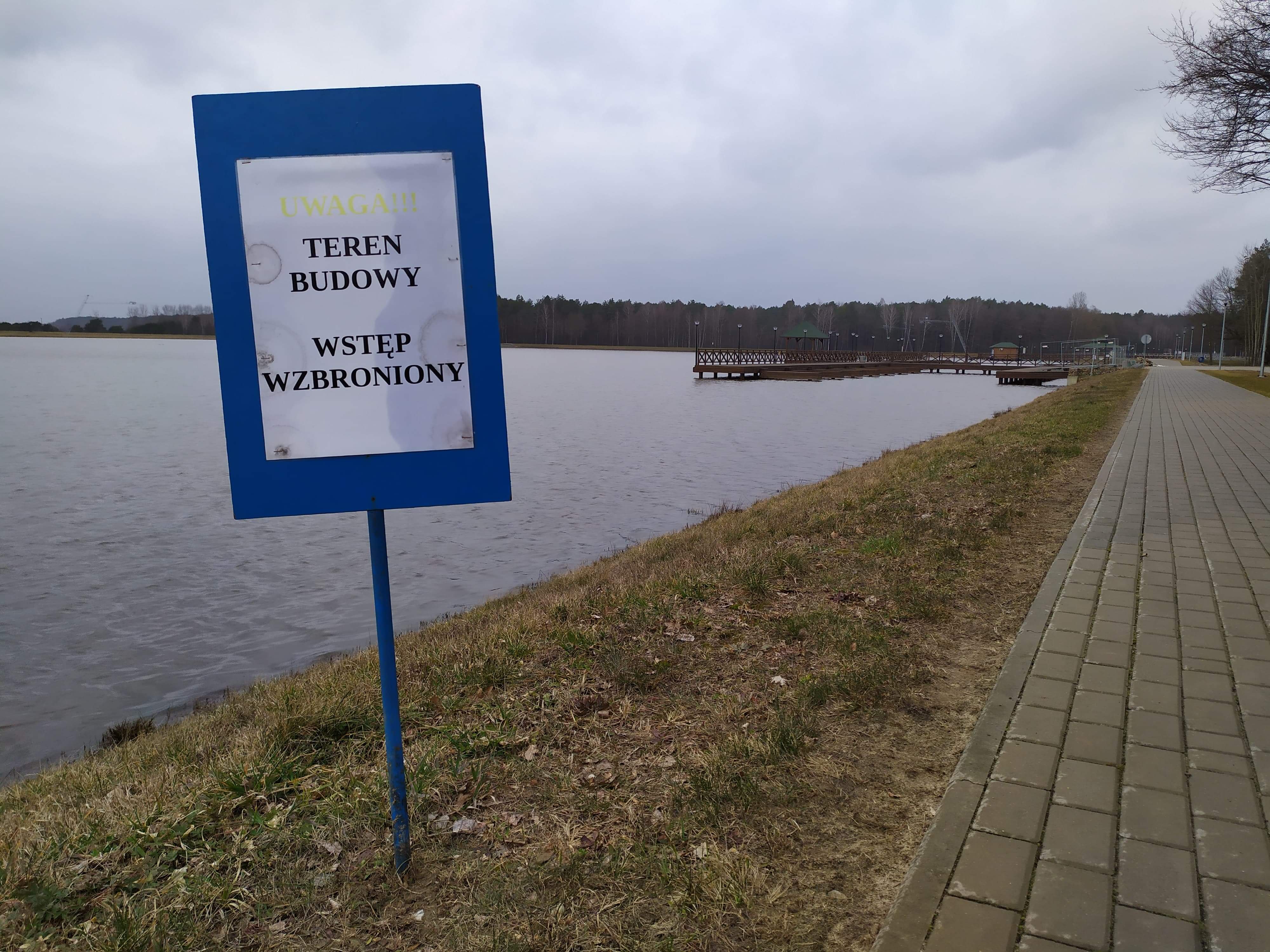 ŁUKÓW Spacery nad Zalewem wciąż zabronione. Ale już niedługo (WIDEO) - Zdjęcie główne