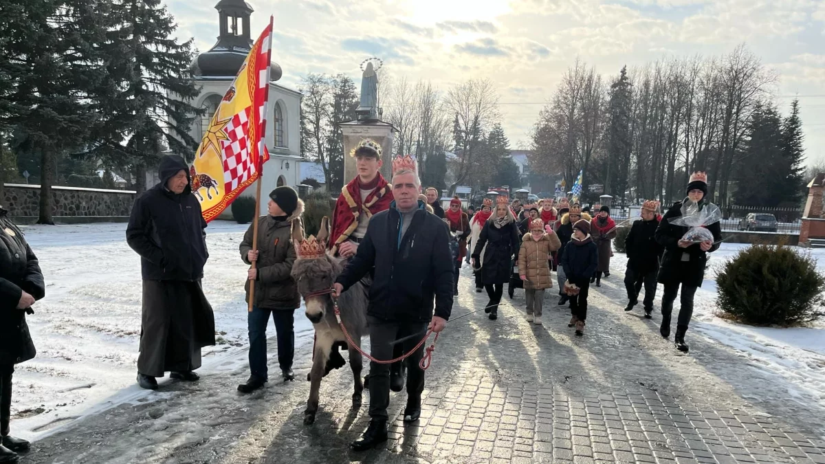 Barwny Orszak Trzech Króli w Woli Gułowskiej (galeria) - Zdjęcie główne