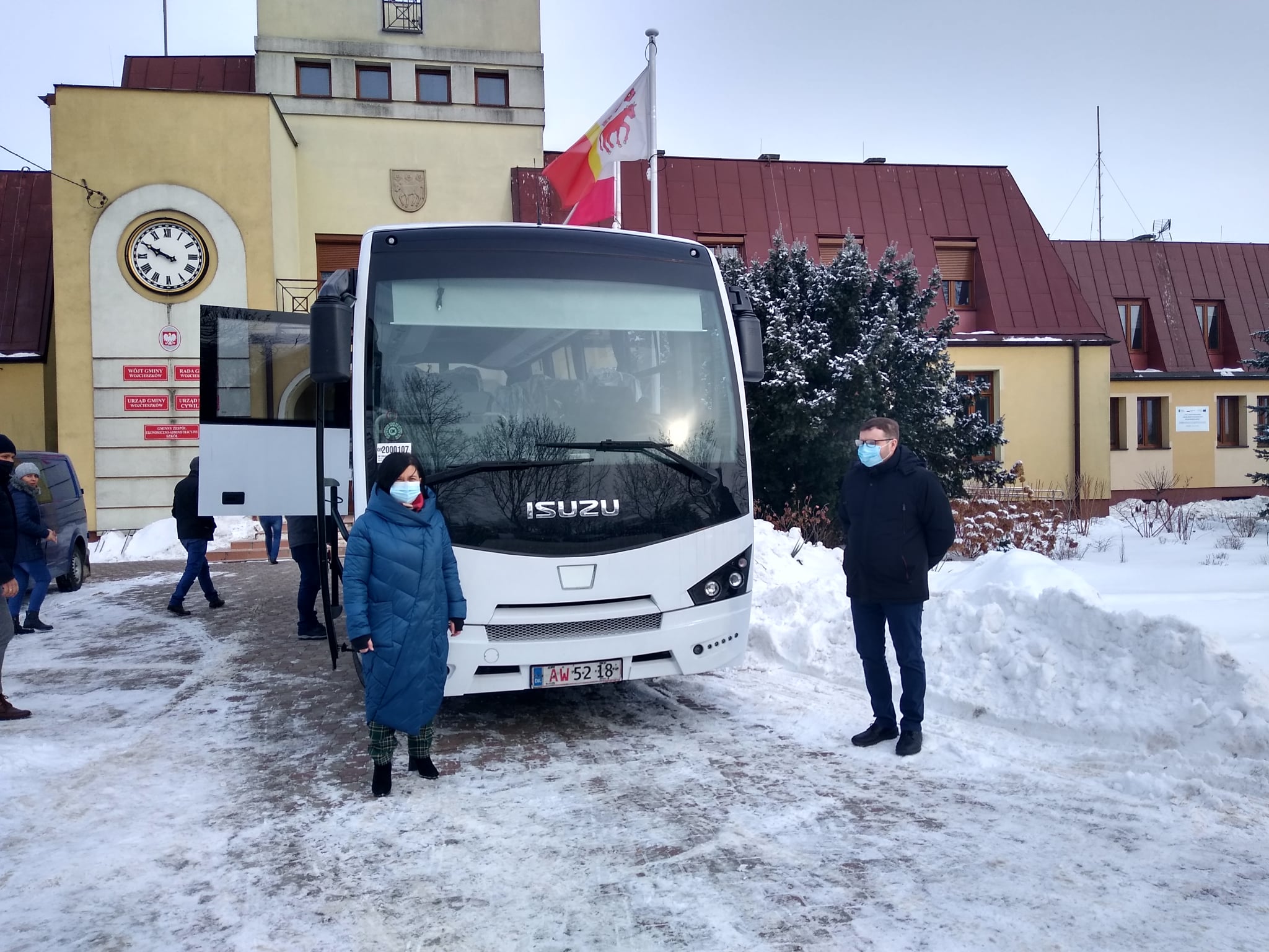 WOJCIESZKÓW Gmina zaprezentowała nowy autobus  - Zdjęcie główne