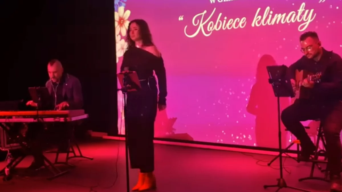 Dzień Kobiet w Gminie Adamów. Dom Kultury w Woli Gułowskiej. Relacja video - Zdjęcie główne