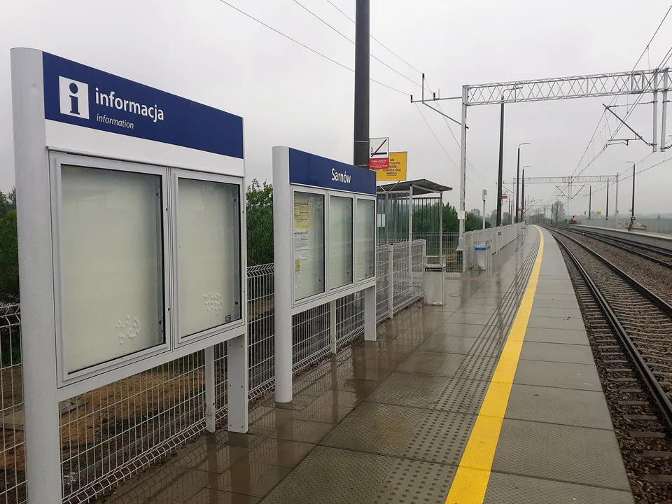 PKP PLK: Nowe perony w Sarnowie, na linii Łuków - Dęblin - Zdjęcie główne