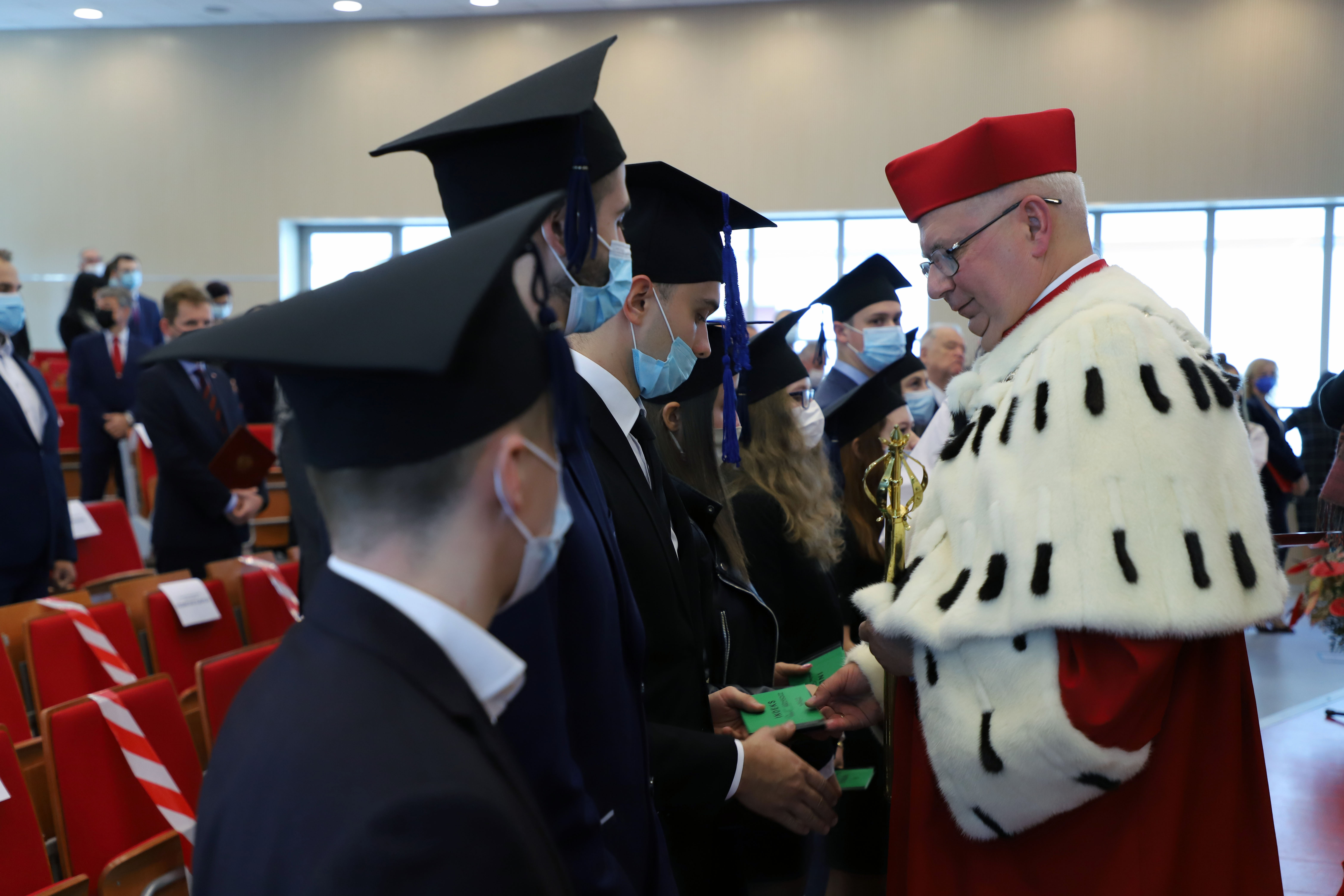 Lublin: WSEI uroczyście zainaugurowała rok akademicki. Studia zaczyna ok. 3 tys. osób - Zdjęcie główne