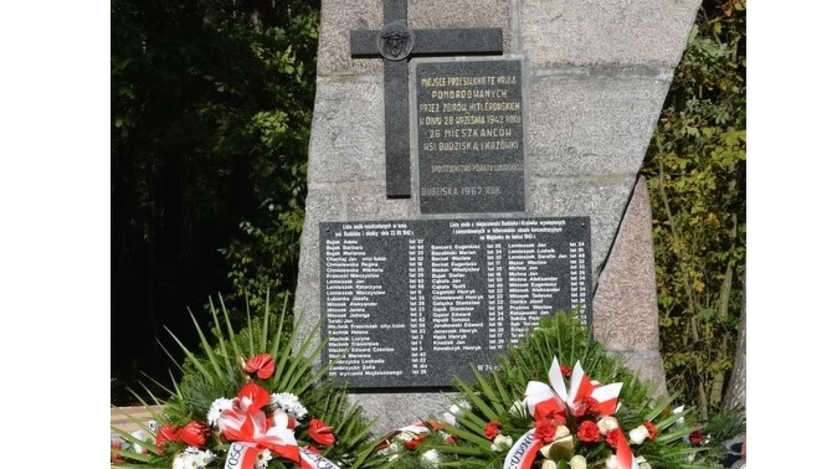 Pamiętają o tragedii z 1942. Dziś uroczystości pod pomnikiem - Zdjęcie główne