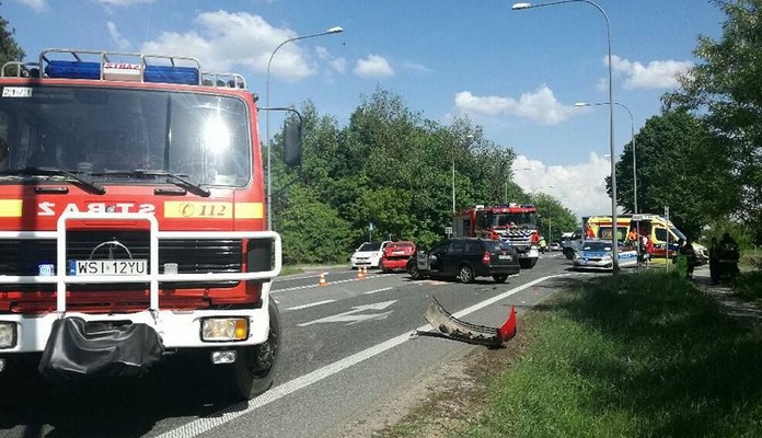 Jagodne: Zderzenie dwóch samochodów osobowych (zdjęcia) - Zdjęcie główne