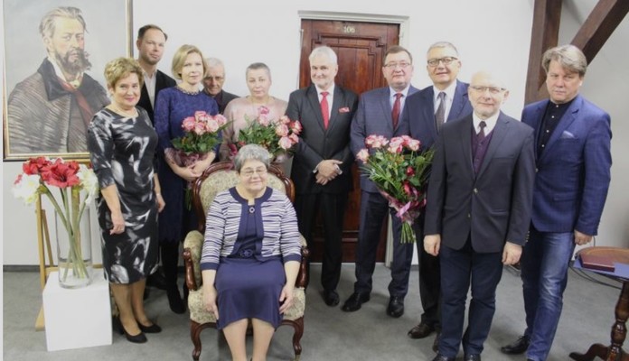 Filolożka, tancerze i piekarz - Zdjęcie główne