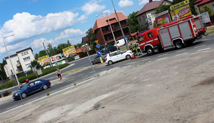 Kolizja dwóch pojazdów - Zdjęcie główne