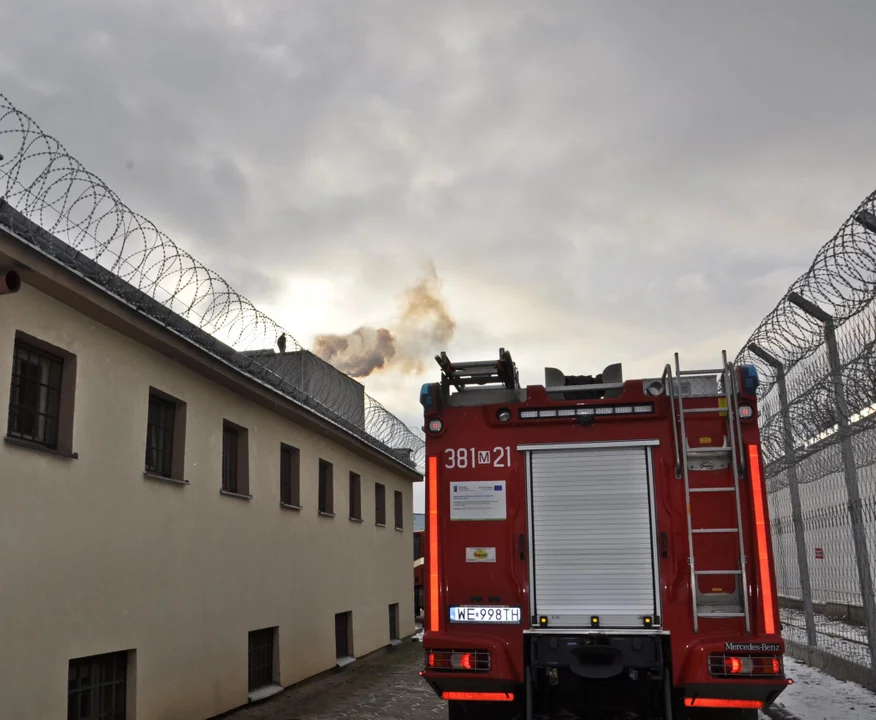 Pożar na terenie ZK Siedlce - Zdjęcie główne