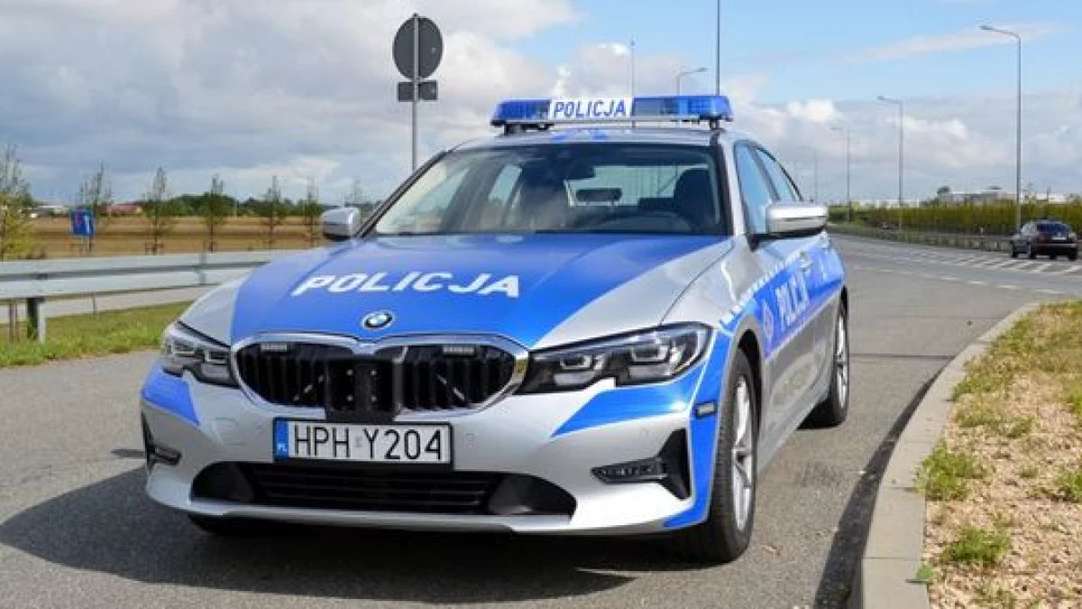 Gmina Siedlce: 18-latek driftował BMW na rondzie, choć nie miał uprawnień - Zdjęcie główne