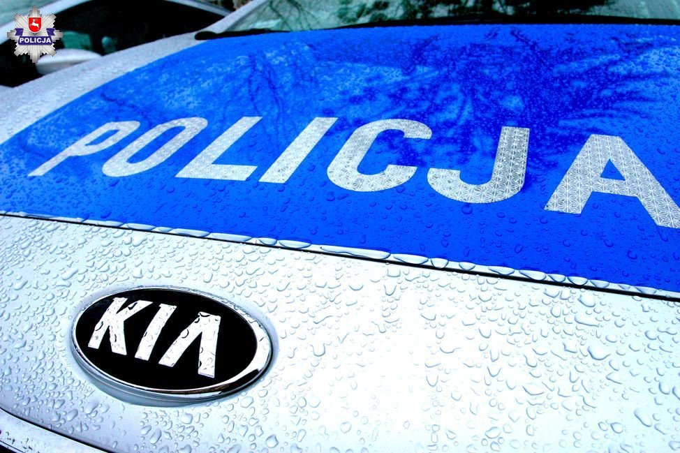 Kotuń: Nietrzeźwy awanturnik zaatakował policjantów siekierą - Zdjęcie główne