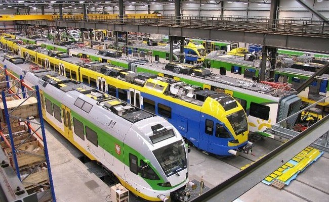 Stadler wykona 71 pociągów dla Kolei Mazowieckich - Zdjęcie główne