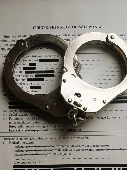 Siedleccy policjanci zatrzymali poszukiwanego Europejskim Nakazem Aresztowania - Zdjęcie główne