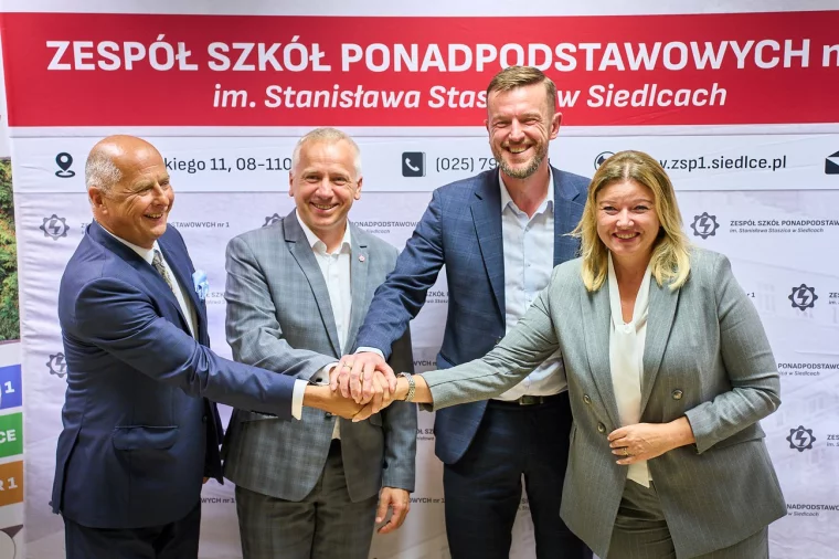 Stadler Polska objął patronatem uczniów ZSP nr 1 i CKZ w Siedlcach - Zdjęcie główne