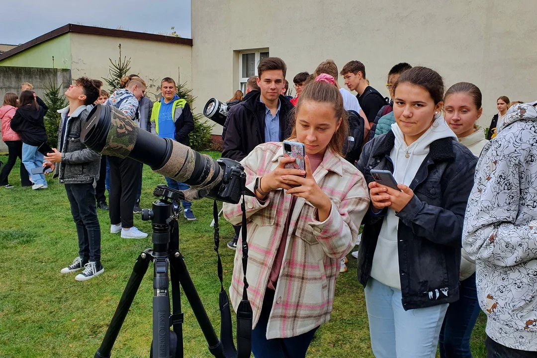 Siedleckie obserwacje Zaćmienia Słońca - Zdjęcie główne