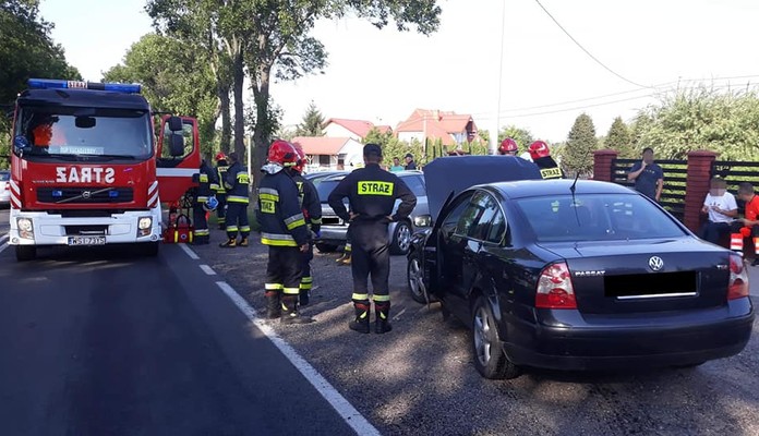 Volkswagenem w audi. Jeden poszkodowany - Zdjęcie główne