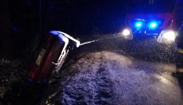 Wypadek na trasie Górki-Głuchówek - Zdjęcie główne