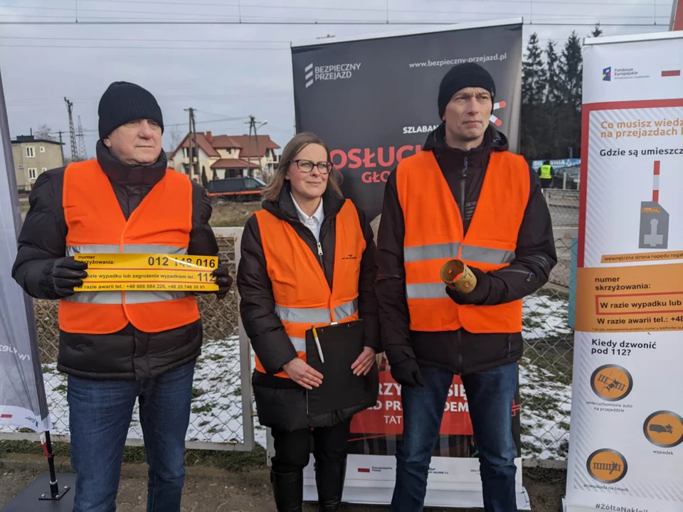 Na ferie zimowe bezpiecznie przez przejazdy kolejowo-drogowe - Zdjęcie główne