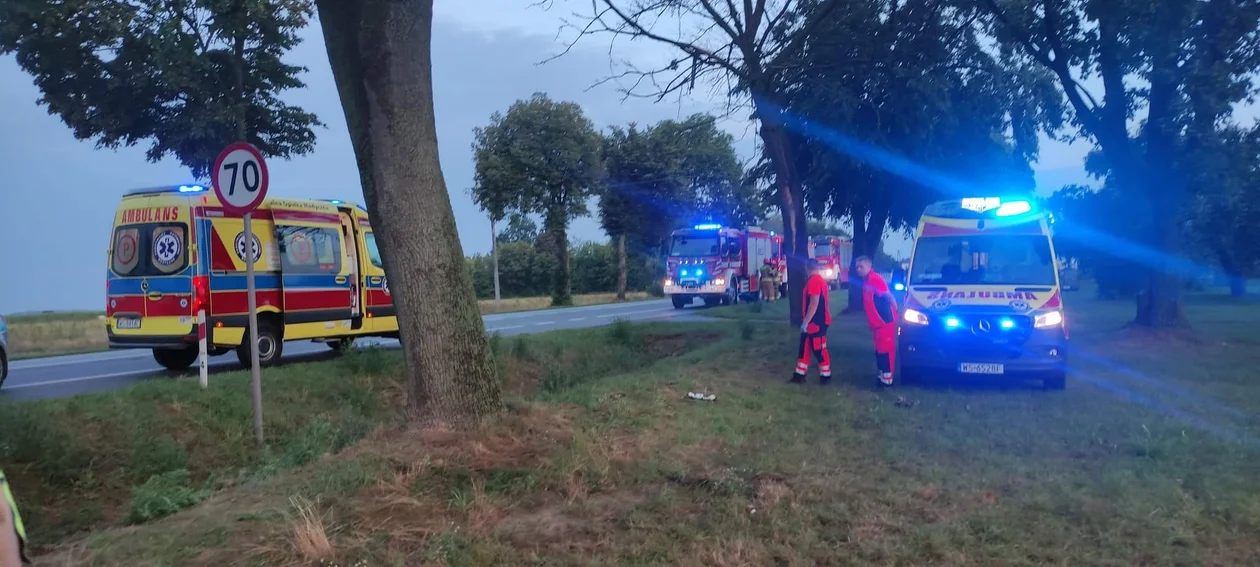 Wypadek autokaru pod Siedlcami. Kierowca zasnął? - Zdjęcie główne