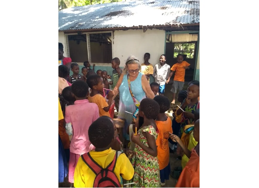 Emerytowana nauczycielka z Siedlec opiekuje się szkołą w Kenii - Zdjęcie główne