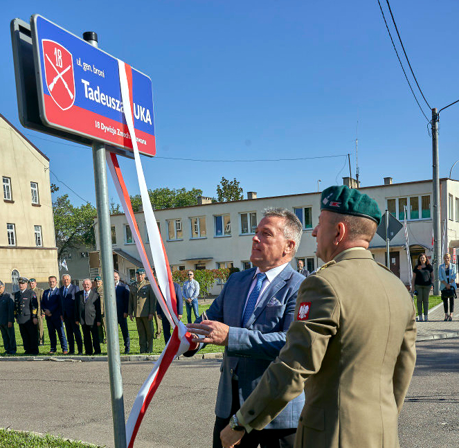 W Siedlcach mamy rondo im. Gen. Tadeusza Buka - Zdjęcie główne