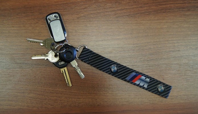 KOMUNIKAT - znaleziono klucze do samochodu BMW - Zdjęcie główne