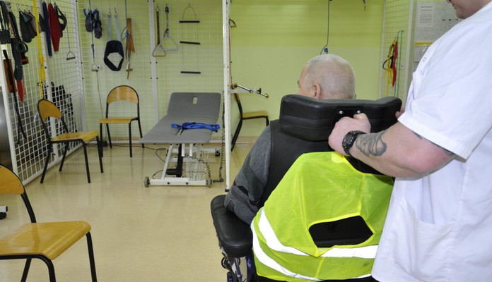 Siedlecki Zakład Karny szkoli więźniów na opiekunów osób niepełnosprawnych - Zdjęcie główne