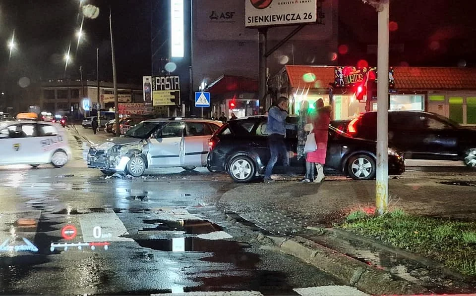 Wypadek na ulicy 3 Maja w Siedlcach - Zdjęcie główne