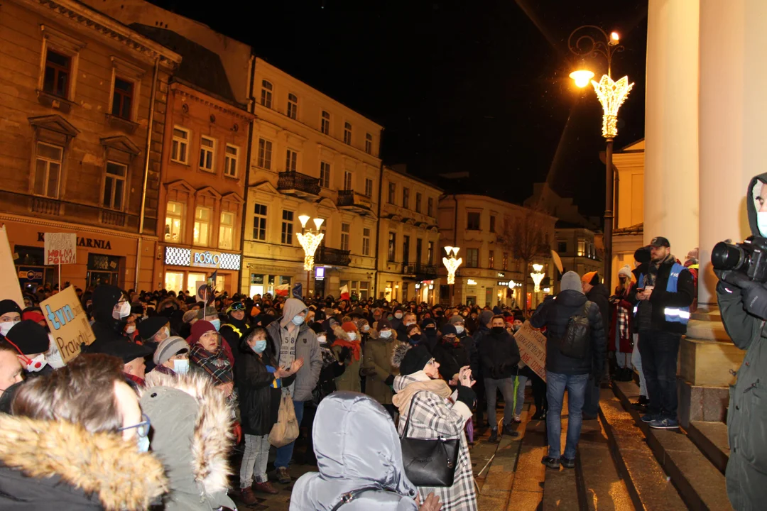 Manifestacja "Veto! Wolne media Wolni Ludzie Wolna Polska - Lublin"