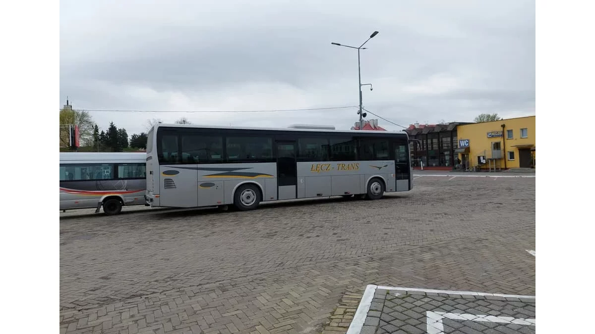 Busy nadal na starym dworcu? Łęcz-Trans: Do końca roku - Zdjęcie główne