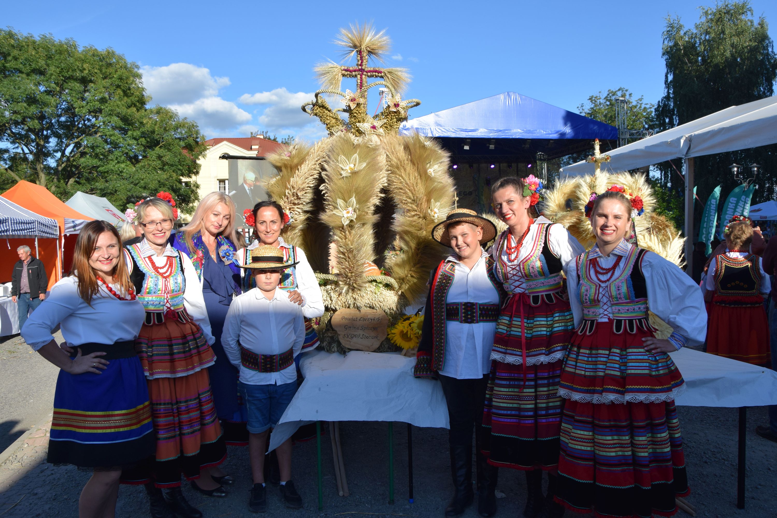 Dożynki Powiatu Łęczyńskiego. Pierwsze miejsca dla wieńców ze Stoczka i Małkowa (ZDJĘCIA) - Zdjęcie główne