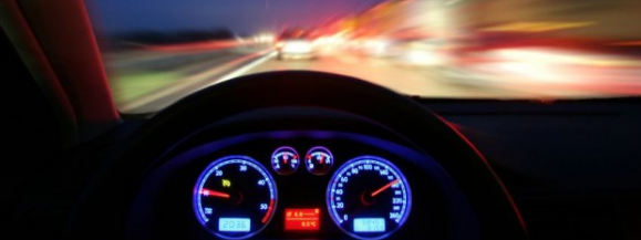 Jechali po mieście z prędkością ponad 100 km/h - Zdjęcie główne