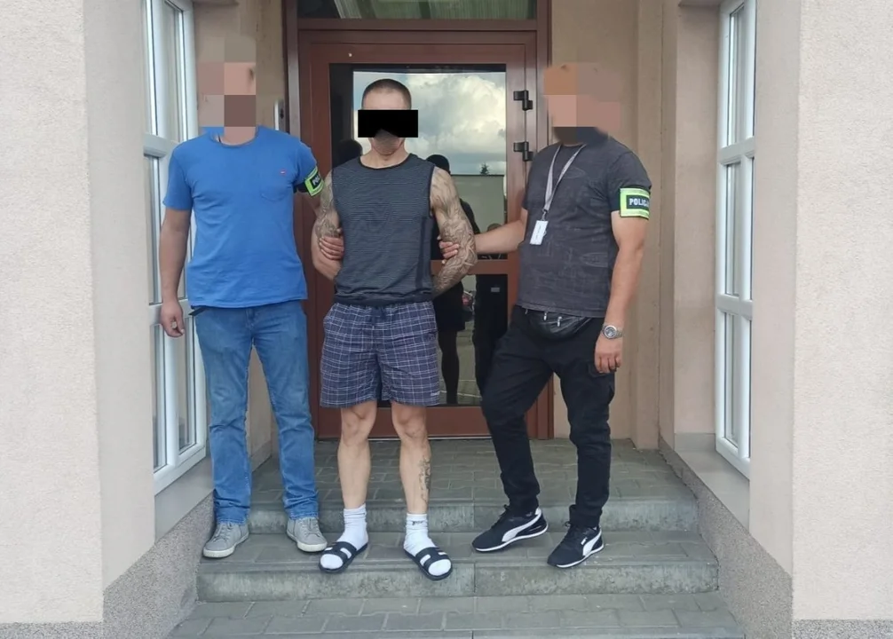 Powiat łęczyński: Podejrzany o szereg włamań do domków letniskowych, zatrzymany. W jego domu były łupy i narkotyki - Zdjęcie główne