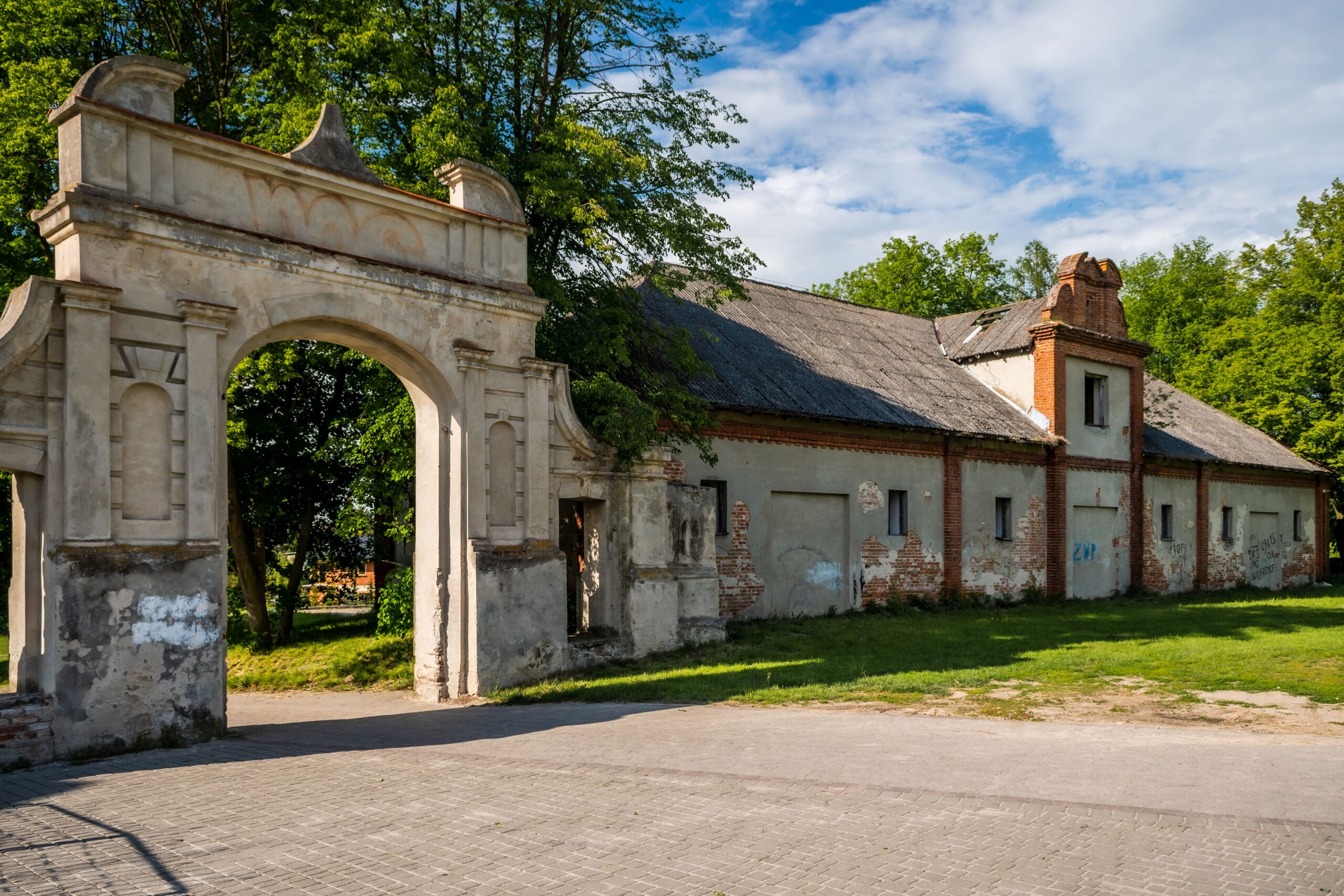 Stajnia w Zawieprzycach odzyska blask - Zdjęcie główne