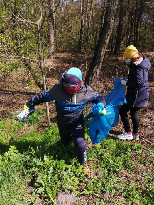  Puchaczów: Zebrali 70 worków śmieci. Pytają: Kto tak nabrudził? - Zdjęcie główne