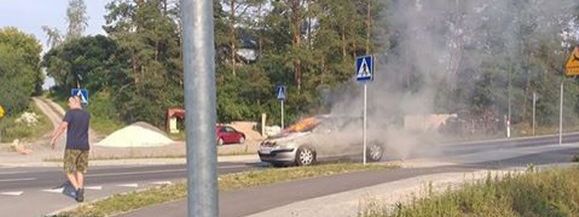 Kupił samochód w komisie. Spalił się tego samego dnia   - Zdjęcie główne