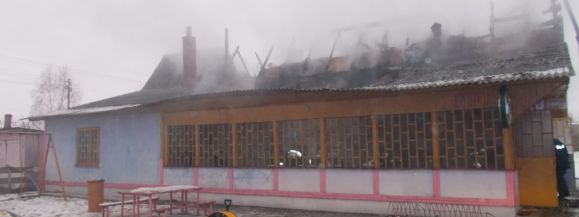 Pożar sklepu w Ludwinowie (zdjęcia) - Zdjęcie główne