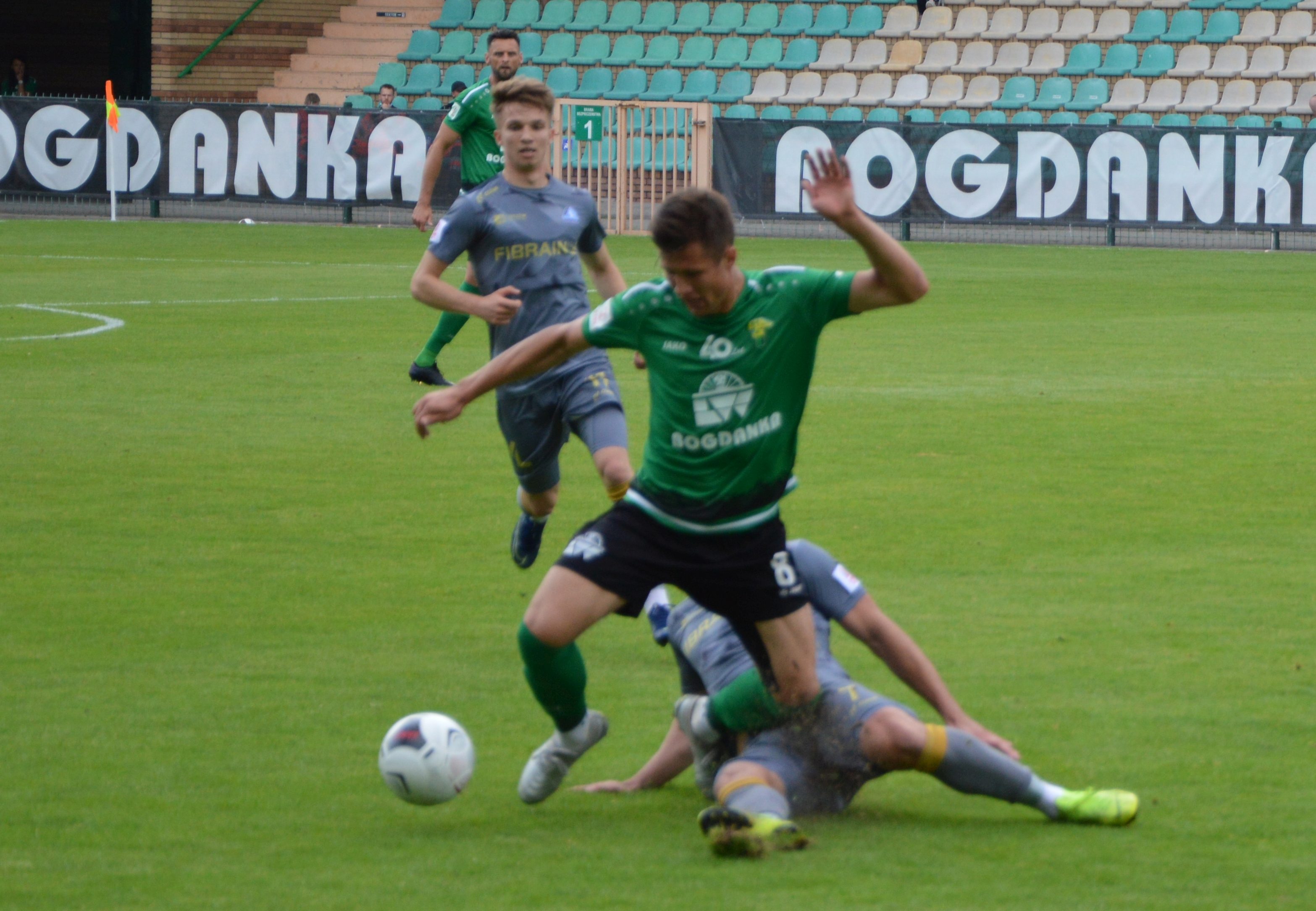 Stawka była spora - Górnik walczy o bezpośredni awans, Stal o miejsce w barażach o awans 